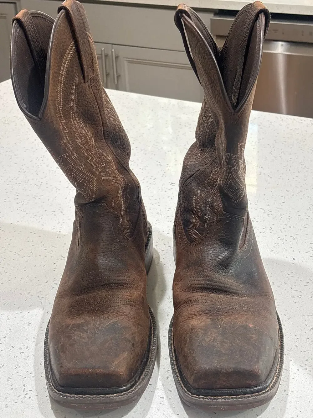 Men’s sz 9 ROCKY Boots